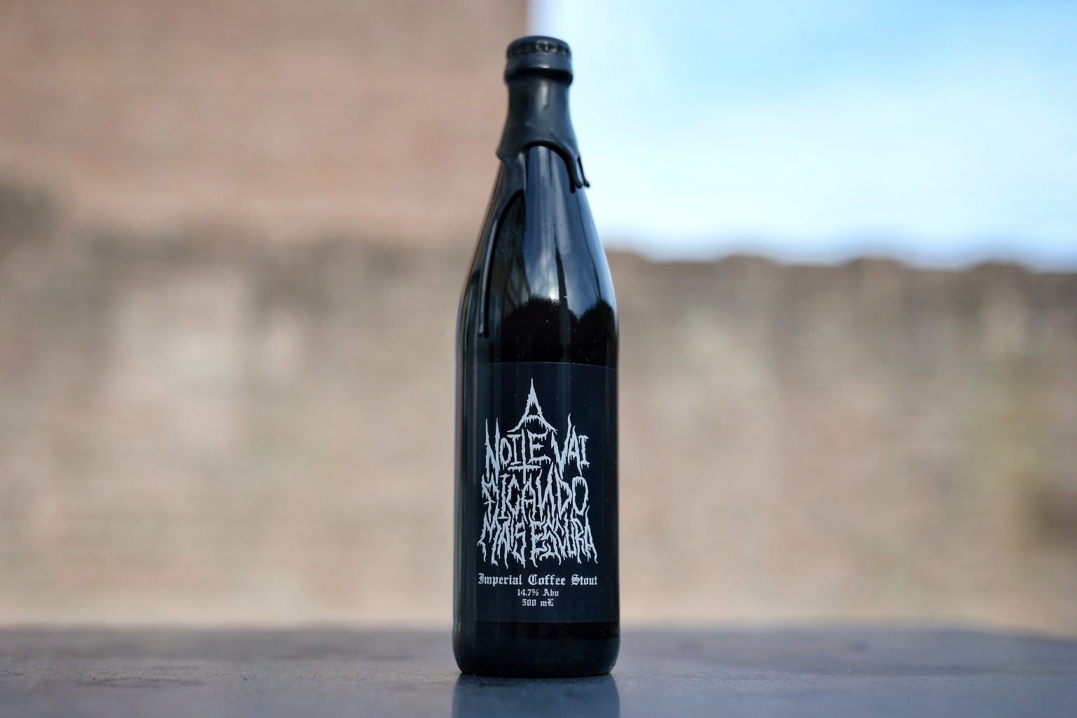 Captain Brew - A Noite Vai Ficando Mais Escura